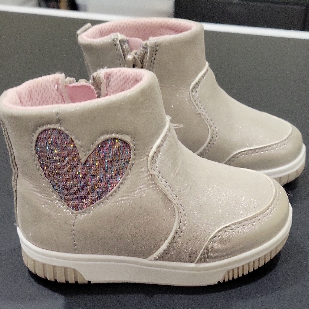 Stride Rite Beige and Pink Glitter Heart Boots